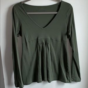 Victoria’s Secret Green Long Sleeve Shirt